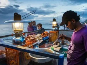 Local Eats & Street Food Trails