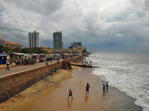 Galle Face Green – Oceanfront Oasis