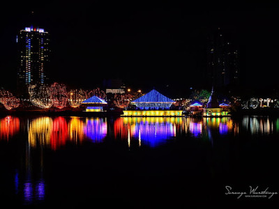 December – Christmas & Harbour Lights